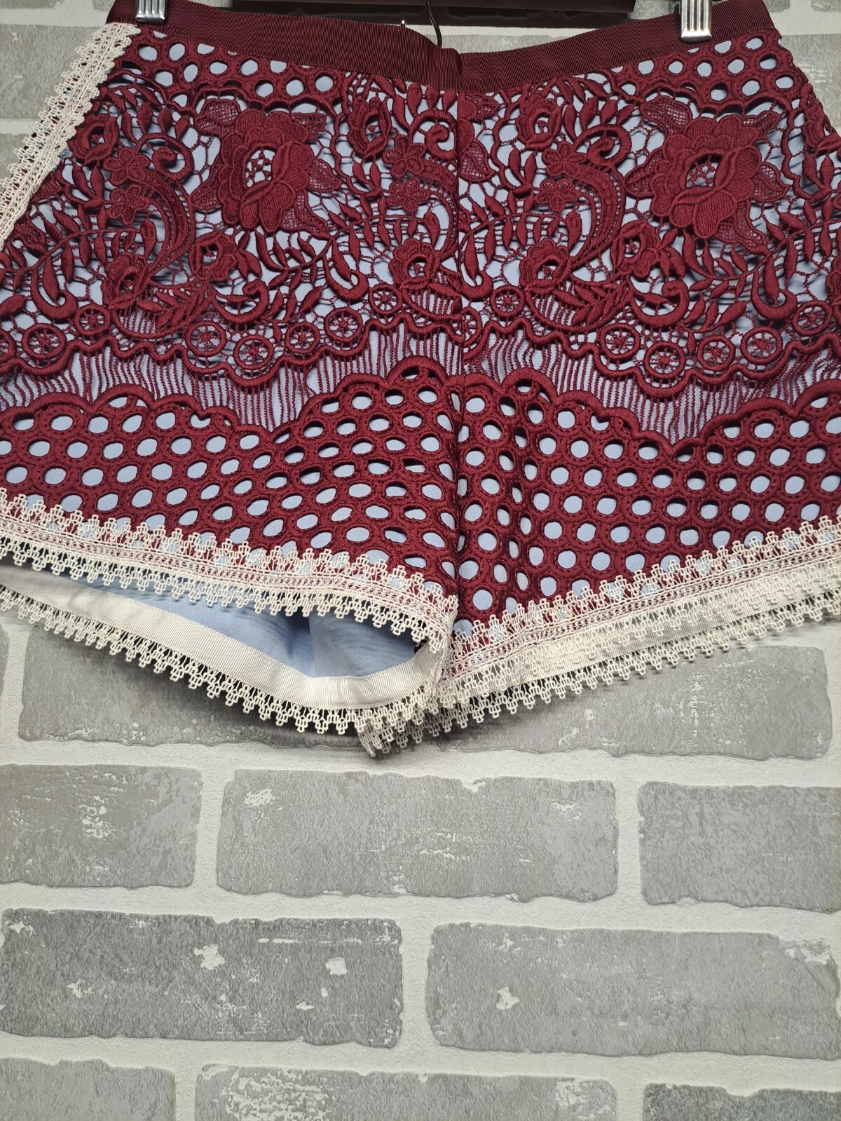 Picture 4 of 10