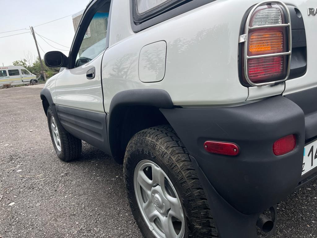 Fender flares for Toyota Rav4 2 door 1994-1999 | eBay