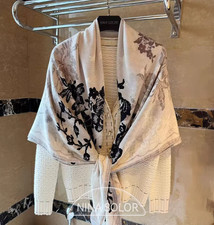 70 cashmere 30 silk Black leaves double side printed square Wrap shawl 51''