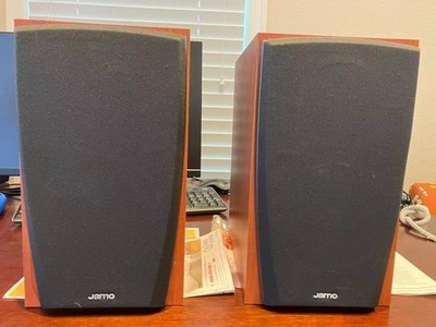 Pair of Jamo C 403 Speakers, bi-wired