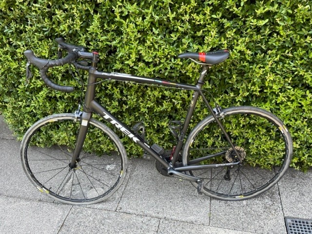 TREK EMONDA ALR 2016. 64cm Aluminium Frame. Black. Road Bike.