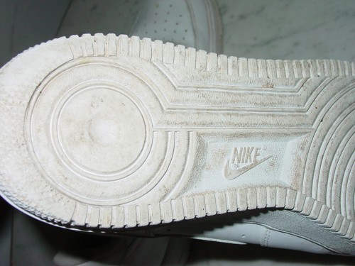 2017 Nike Air Force One 07 White Leather Low Shoes! Size 13 - Picture 10 of 12