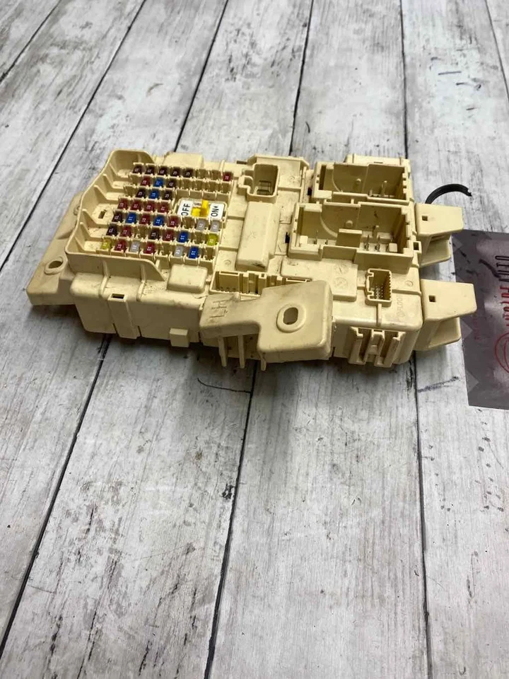 2014 KIA SOUL 2.0L JUNCTION BLOCK BOX ASSY OEM 91950B2550 - Image 4 of 4