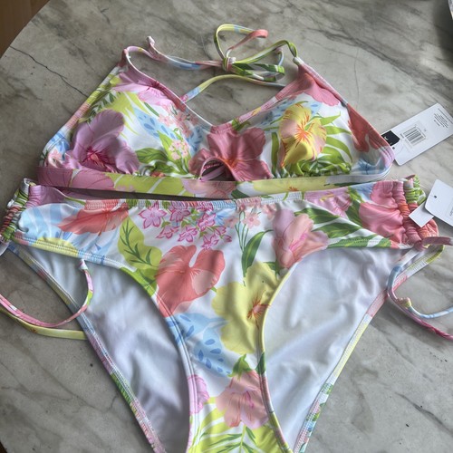 Hurley Bikini Set Women XL Floral Print Moderate Coverage Underwire 2 Piece NEW - Picture 9 of 12