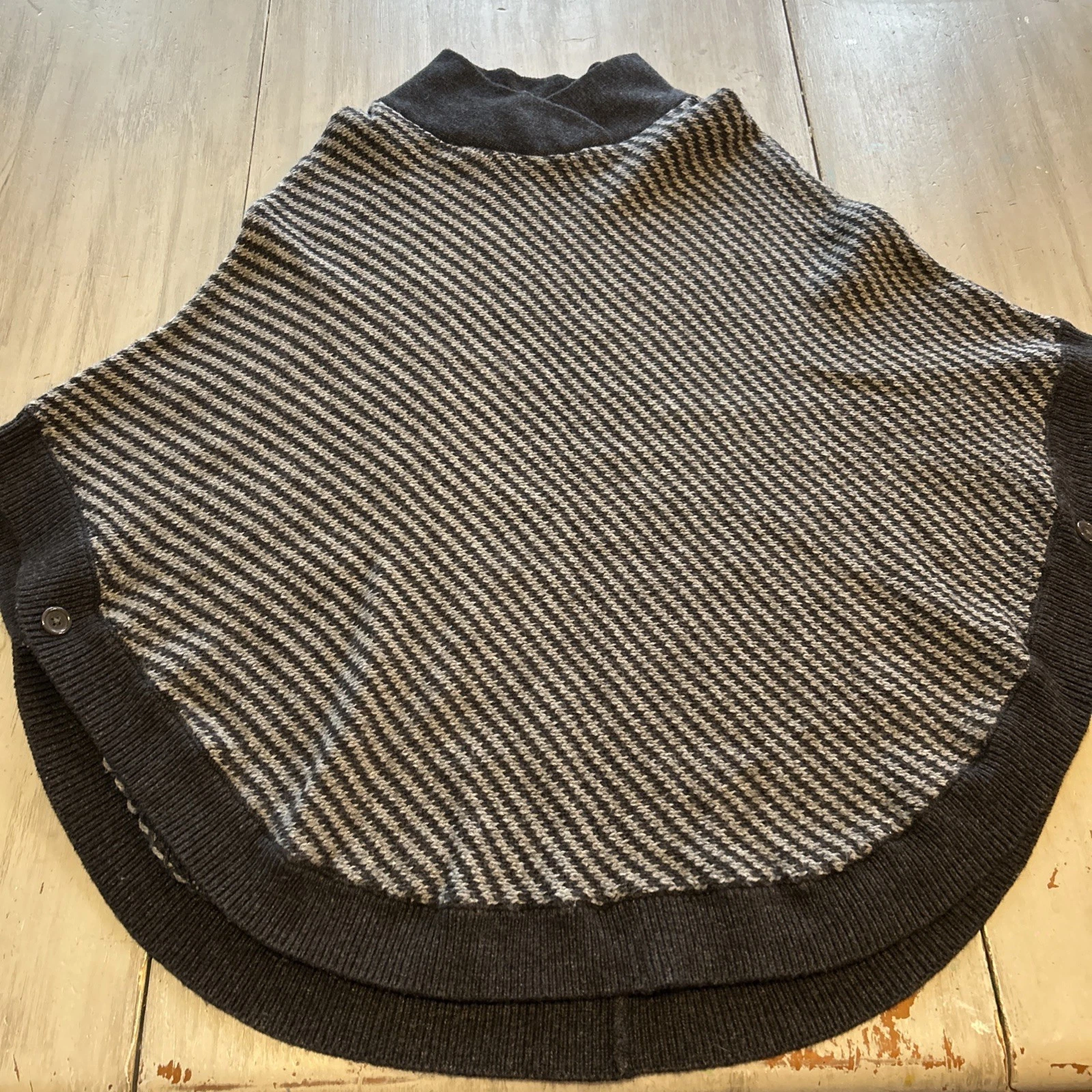 Banana Republic Gray Striped Poncho Sweater Boho Preppy Wool Blend Sz M