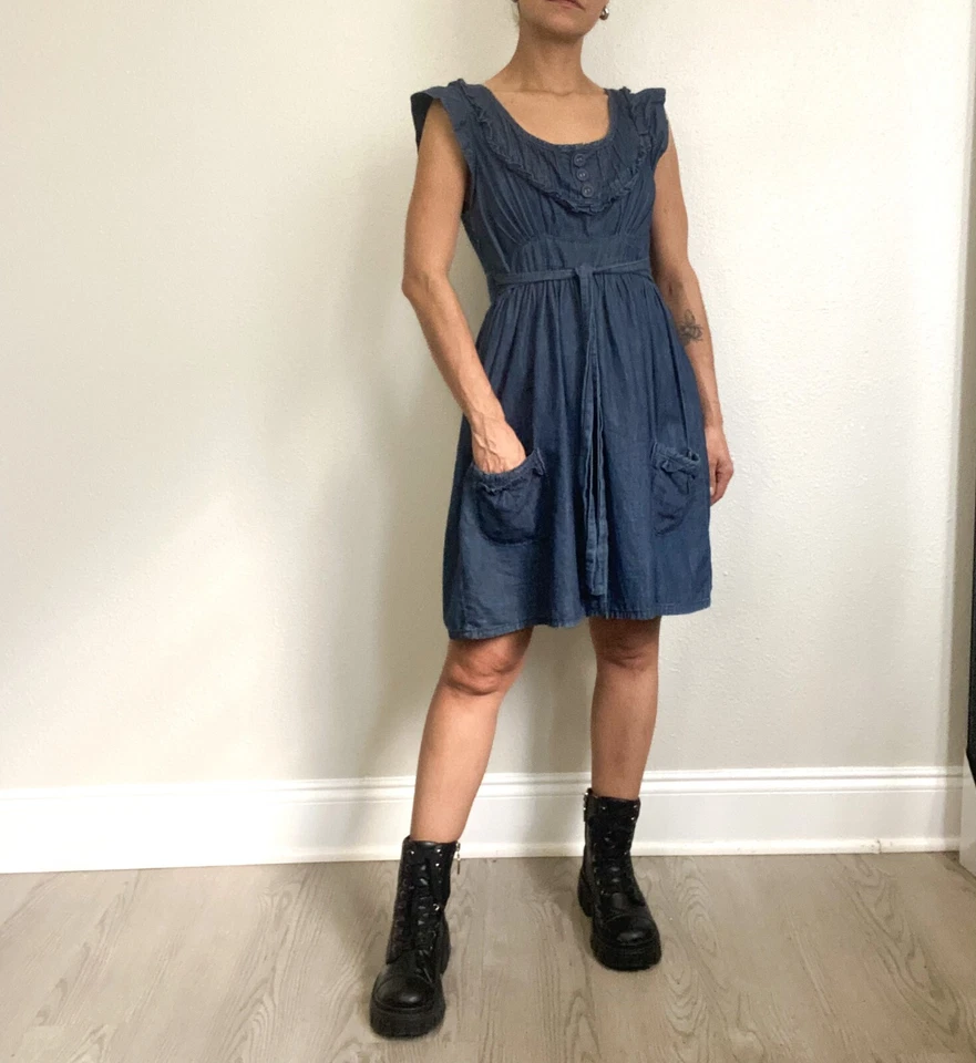 Vestido vaquero Dollhouse línea A corte imperio Foto 3 de 4