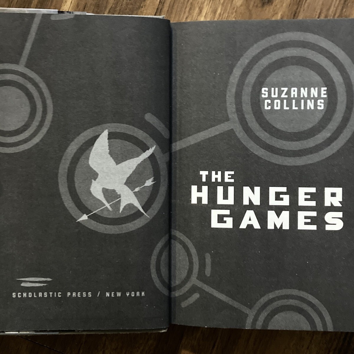 The Hunger Games - Suzanne Collins (1st edition 4th print HC