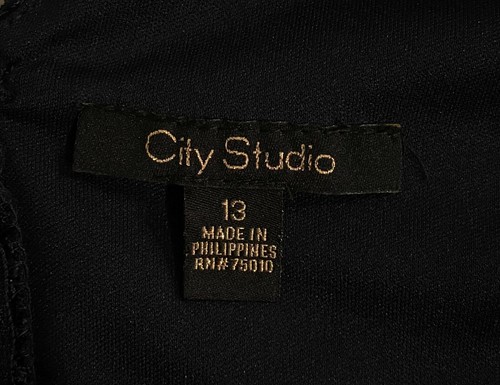 City Studio Juniors High-Low Lace V Neck-Contras Dark Navy Size 13 Orig $89 - Picture 4 of 5
