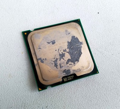 Intel Core 2 Duo E8400 SLB9J CPU 3.0GHz LGA775 Wolfdale