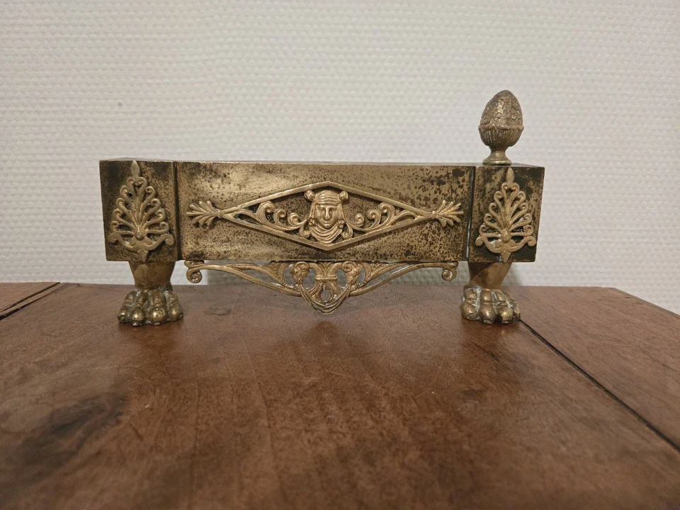 paire de chenets À Pattes De Lion en Bronze Époque  Empire - Photo 3/4