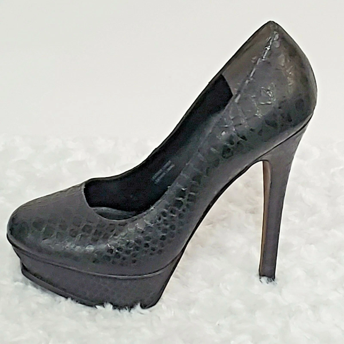 Vera wang hotsell platform shoes