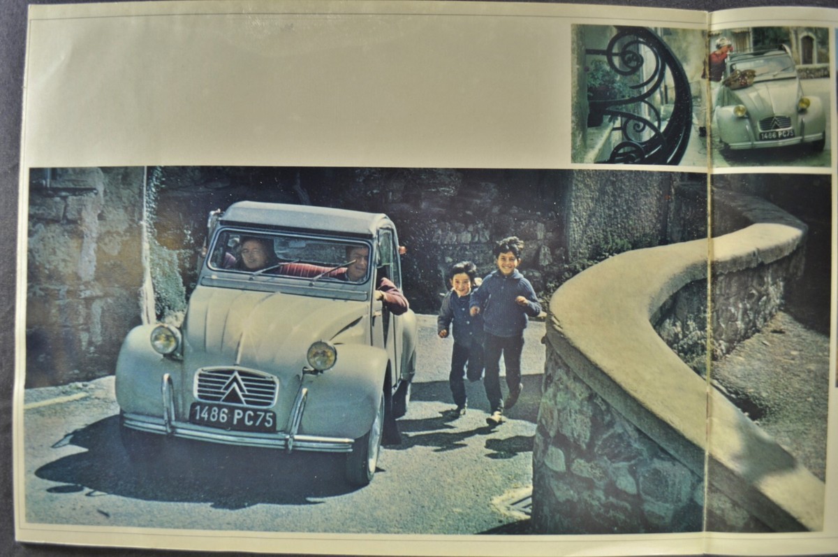 1965 Citroen 2CV Sedan Catalog Brochure Excellent Original