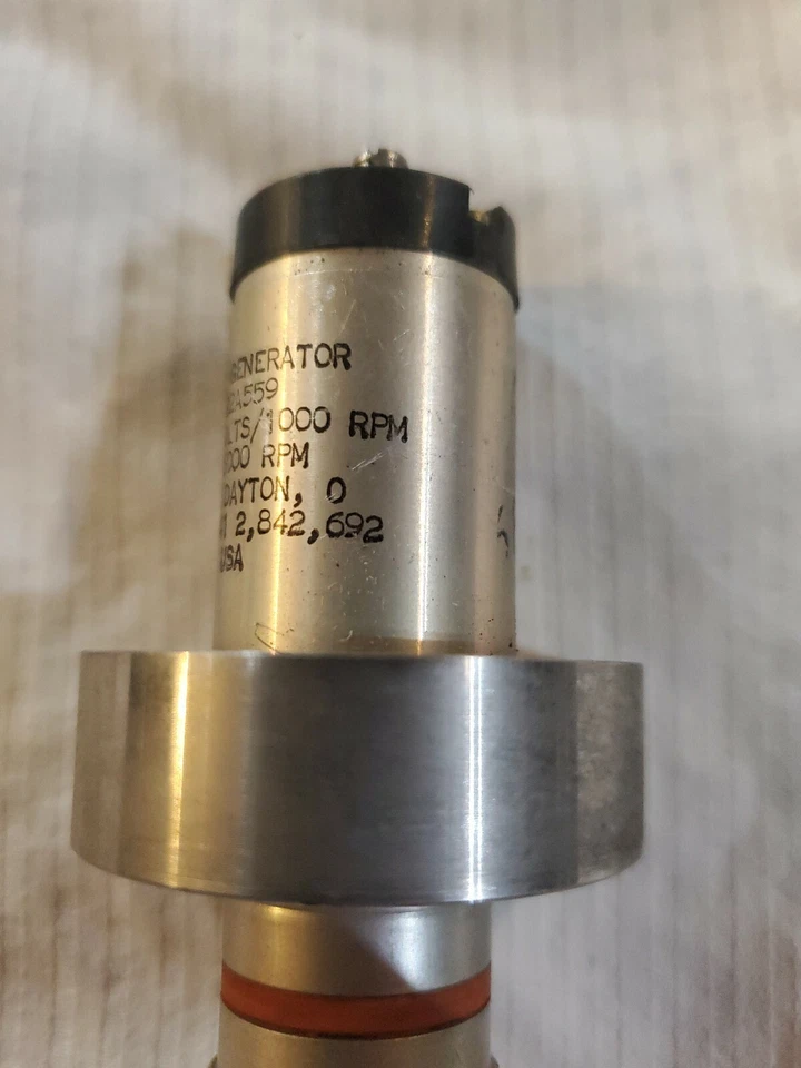 Generador Tacómetro Globe Motors 22a559 3v 6000 rpm Hecho en Estados Unidos Foto 4 de 4