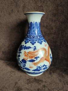 Chinese Republic period porcelain QIANLONG Mark RED DRAGON PEAR VASE