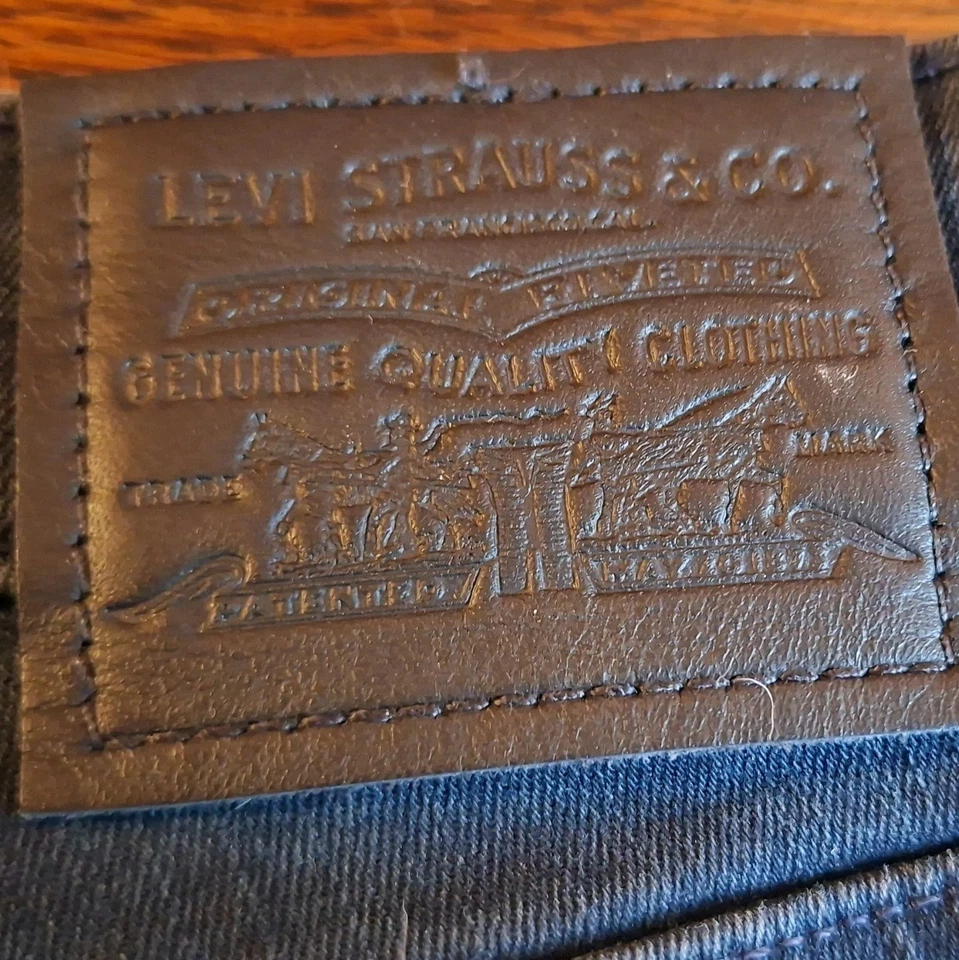 Levi's Men's 501 Blue Denim Straight Jeans 32W 32L Regular Fit Mid Rise, photo 1 of 5