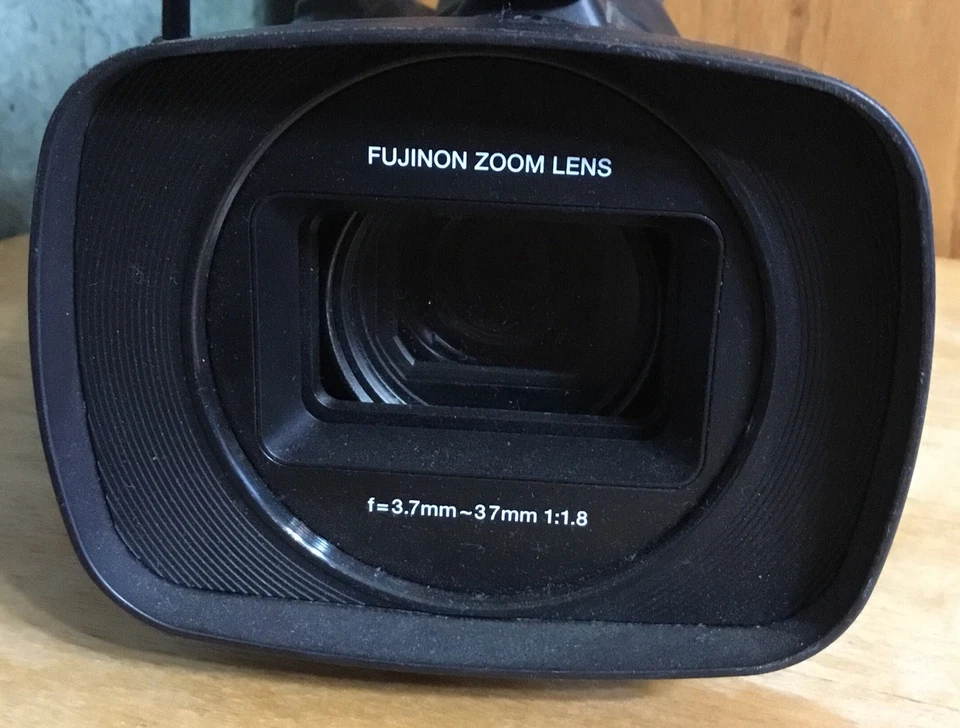 JVC GY-HM100U ProHD Handheld Camcorder w/ Fujinon Zoom Lense F=3.7mm~37mm 1:1.8 - Image 4 of 4