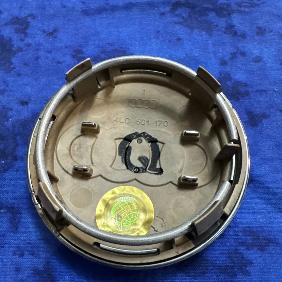 JUEGO DE 4 Tapacubos Centrales Audi Q7 4L0 601 170 4L0601170 2010-2015 Foto 4 de 4