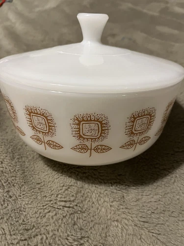 Vintage Federal Glass Co White Milk Glass Serving/Mixing Bowl W/Lid - Sunflowers
