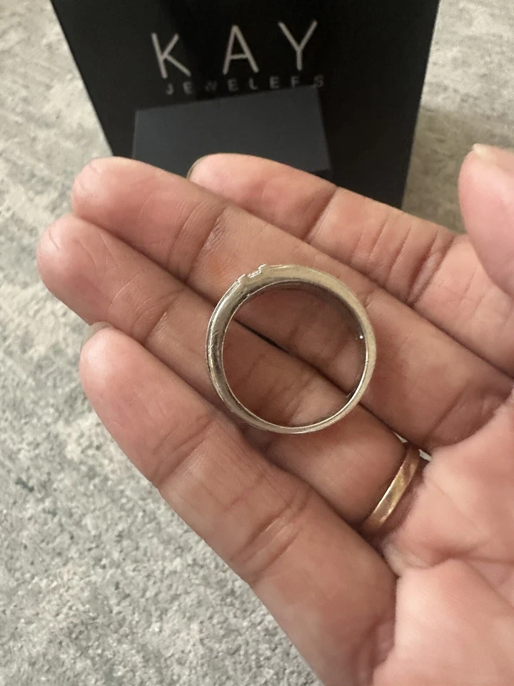 Impresionante alianza de boda de compromiso de platino con diamantes y zafiros azules para hombre talla 10 Foto 4 de 4