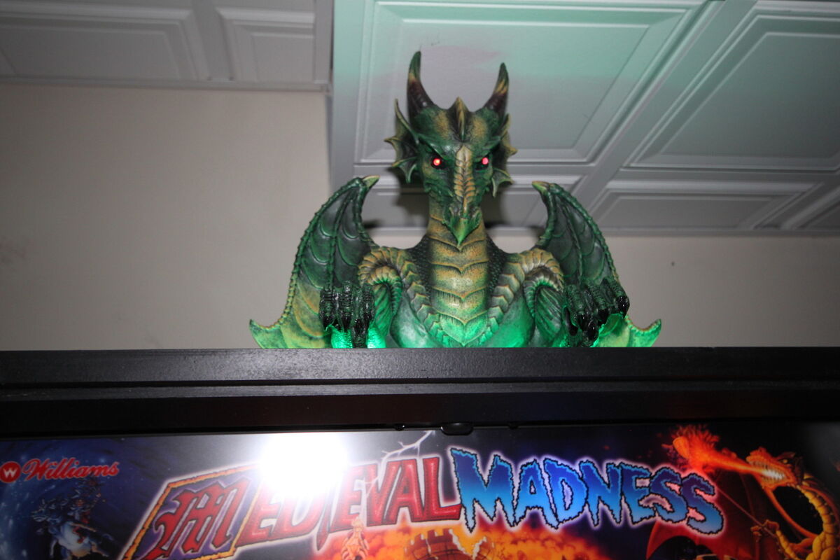 Williams/Chicago Gaming Medieval Madness, MM/MMr pinball machine Dragon  Topper