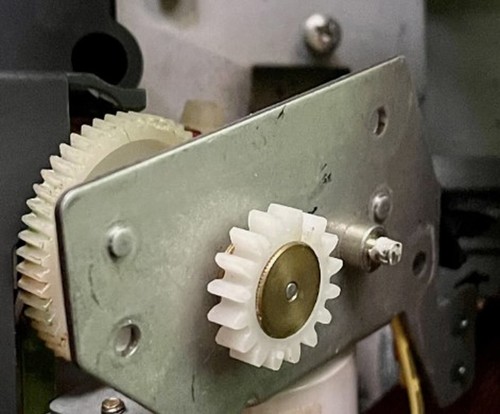 2x SHARP RP-207 Gear Turntable Loading Tray - Ingranaggio Cassetto Vassoio - Picture 8 of 9