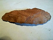 PRÉHISTOIRE.  OUTIL LITHIQUE, NÉOLITHIQUE MOYEN, GRATTOIR. Vallée du Draa,