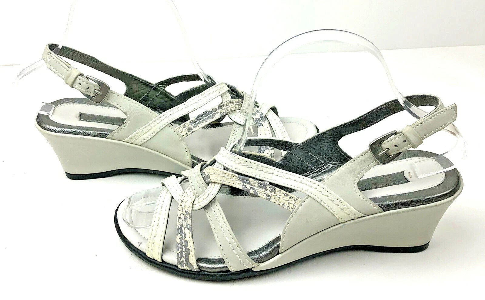 Ecco sandalo con zeppa e cinturino 2 5" EUR 38 US 7 7 5 grigio bianco vernice us intime ottimeioni