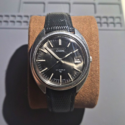 Vintage Seiko 7005-7100 Automatic 17 Jewel Black Dial Serviced Runs Well