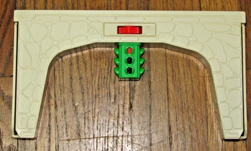 Vintage Fisher Price Little People #997 MAIN STREET Bridge TRAFFIC LIGHT Part