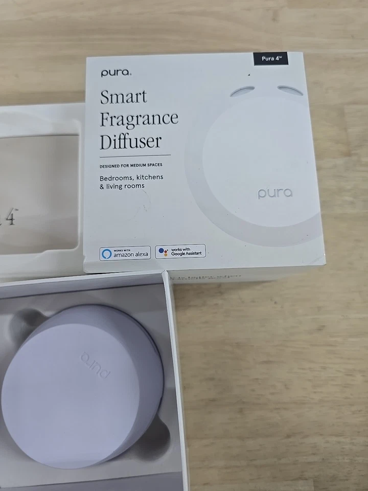 NEW Pura 4 Smart Home Fragrance Diffuser Plug In White - No Scents Included - Image 4 of 4