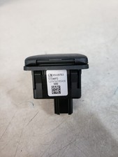 GM 85639763 GENUINE GM POWER OUTLET 85639763