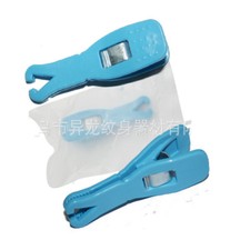 10X Disposable Plastic Needle Slot Clips Forceps Body Piercing Clamps