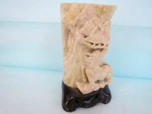 Antique CHINESE HAND CARVED SOAPSTONE VASE 3 Dimensional w/ HORSE Sculpture 5.5"