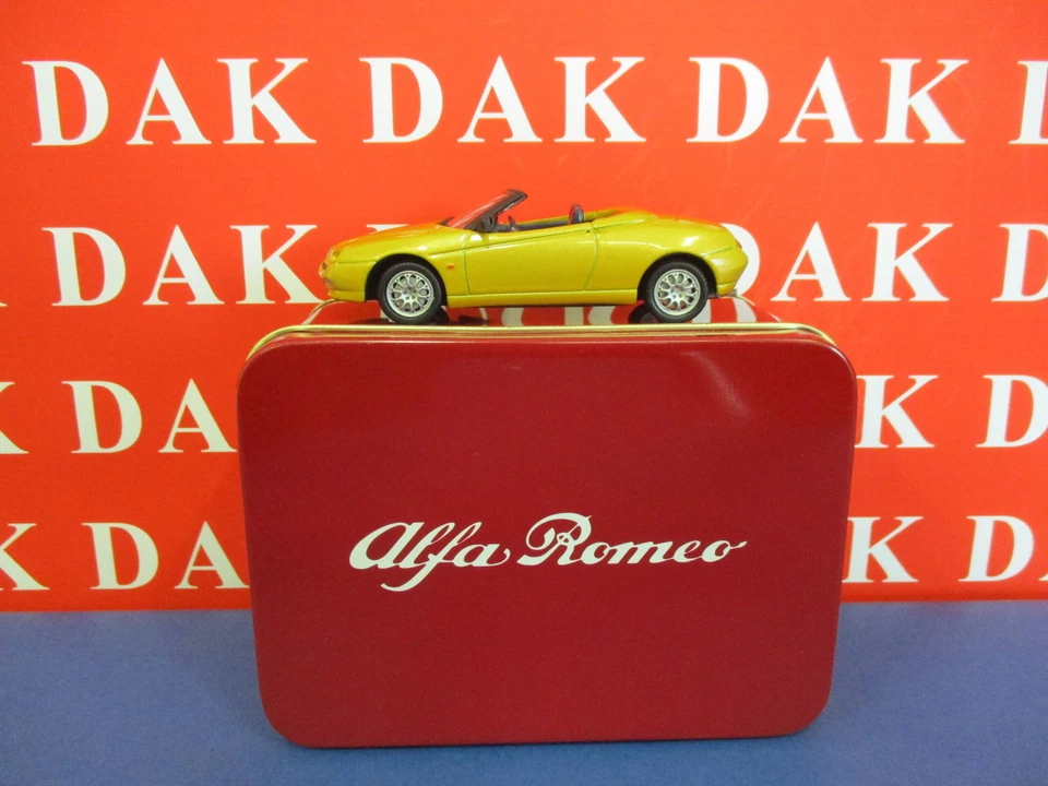 Die cast 1/43 Modellino Auto Alfa Romeo Spider 2005 by Solido - Immagine 4 di 4