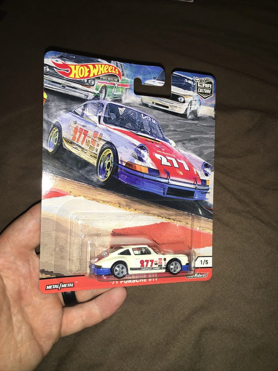 HOT WHEELS '71 PORSCHE 911 DOOR SLAMMERS PREMIUM CAR CULTURE W/REAL RIDERS