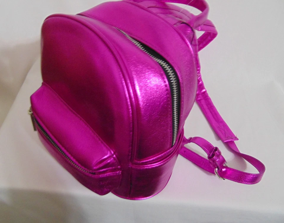 Mini mochila Street Level metálica Fuschia MP403 US$ 60 - Imagem 3 de 4
