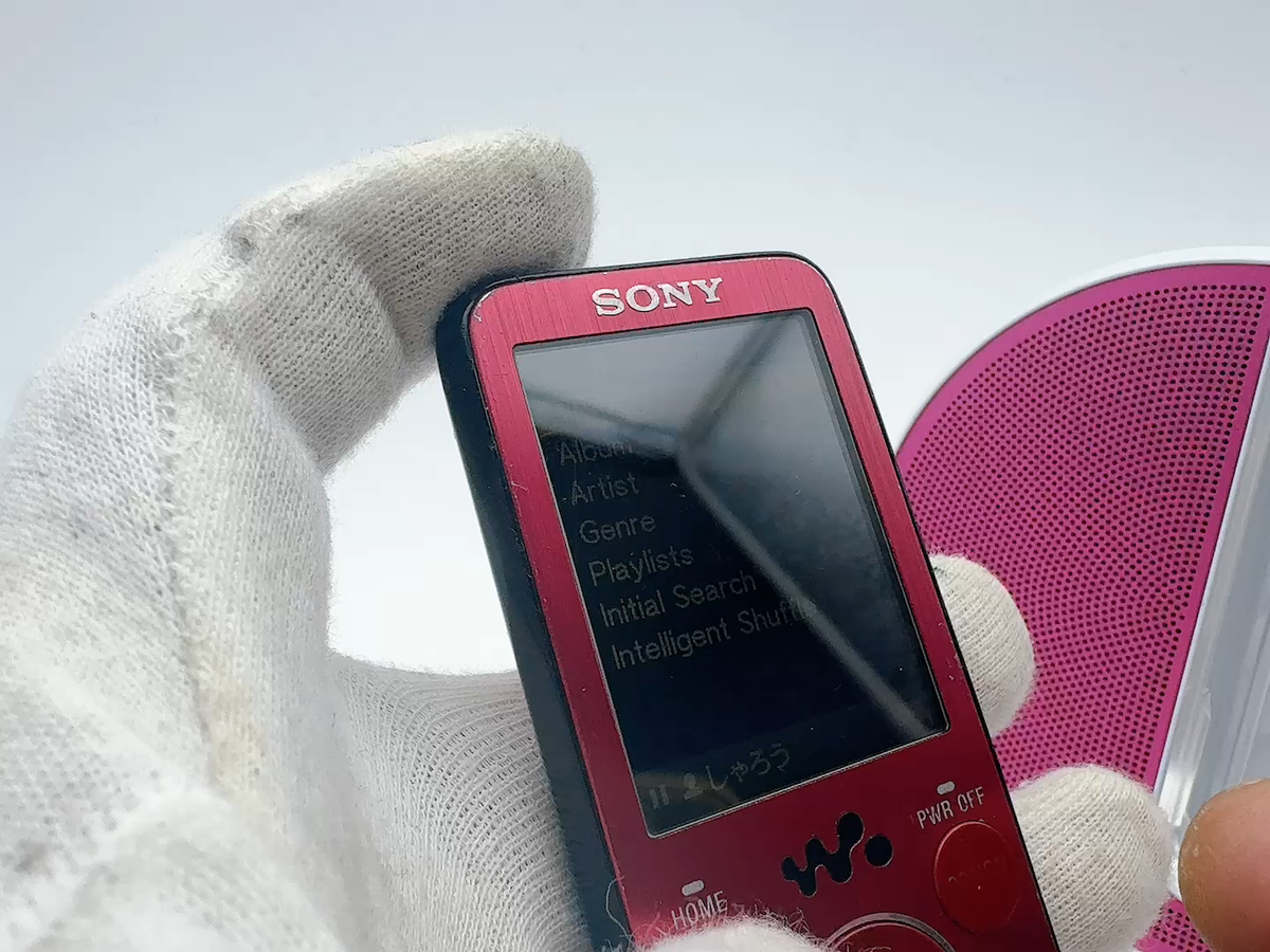 Sony Walkman NW-S736F 4GB Red MP3 Player S Series w Speaker Dock