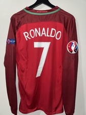 Preços baixos em Nike Tamanho M Cristiano Ronaldo National Team