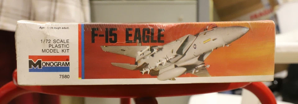 Monogram F-15 Eagle, scala 1:72, kit 7580 anno 1983 - Immagine 3 di 3