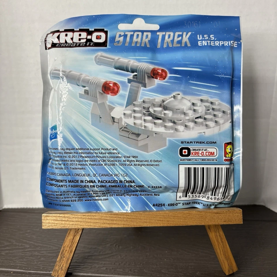 2013 Hasbro Kre-O USS Enterprise (A4254) Building Blocks Toy Star Trek Brand New - Image 2 of 3