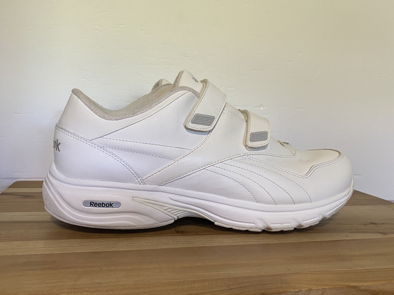 Reebok Mens Work N Cushion Deluxe II White Walking Shoes w/Hook & Loop Sz 12 4E image 4