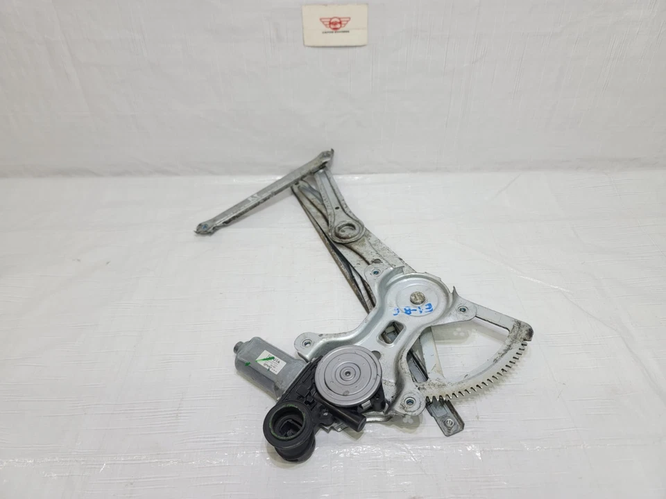 2003-2008 Toyota Matrix Power Window Regulator Motor Front Right Passenger OEM - Image 2 of 4