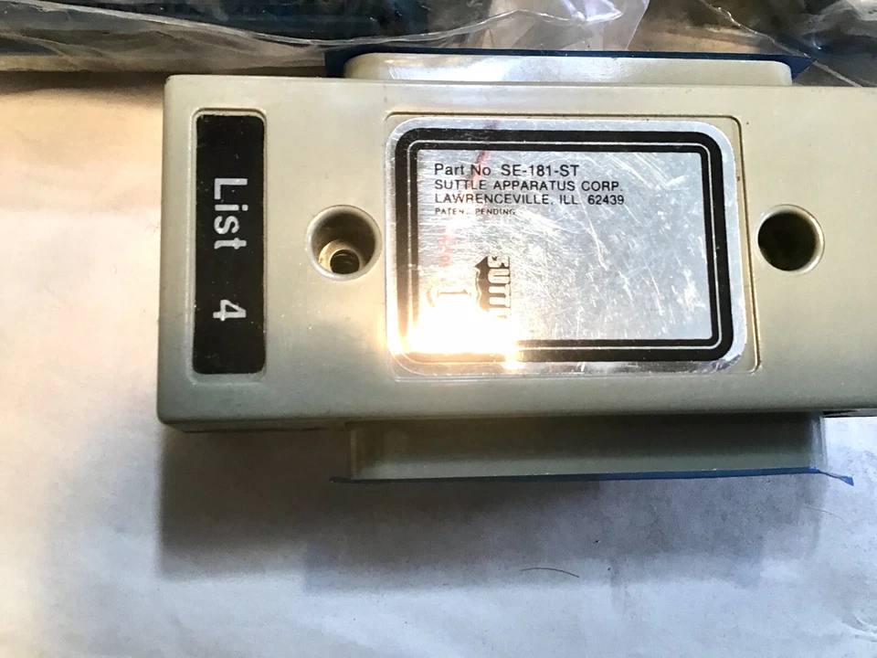 NOS  Lot of (7) Suttle Feed Through Adapters SE181ST-L4 (NEW) Just $4 Each!!! - Image 3 of 4