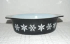 Vintage Black Charcoal Snowflake Pyrex Casserole 1-1/2 qt Dish #043 NO LID