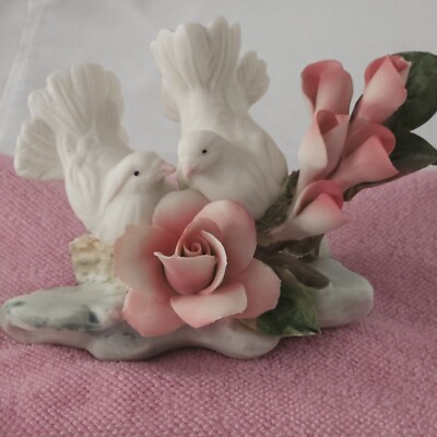 Capodimonte Porcelain Hand Painted Doves & Pink Roses Figurine Italy