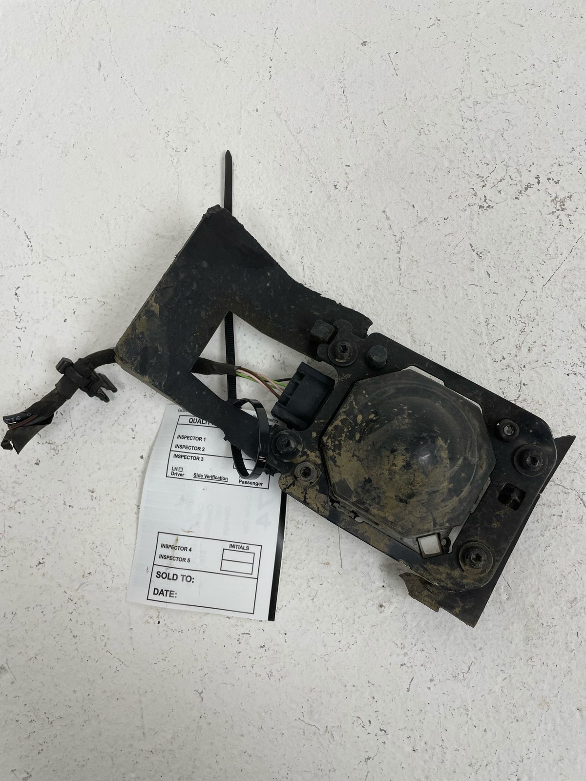 2015-2020 BENTLEY BENTAYGA Front LH Adaptive Cruise Control Sensor Radar Module