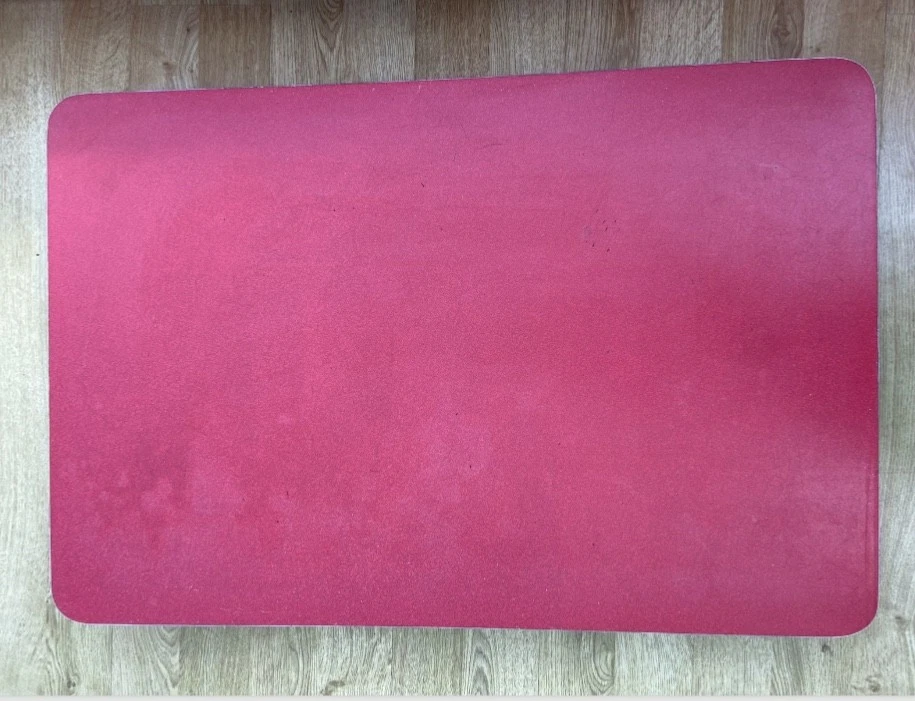 VINTAGE RETRO MID CENTURY FORMICA DINING KITCHEN TABLE RED MELAMINE WOODEN WOOD - Image 2 of 4