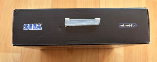 Official Sega Mega Drive 8 Button Wireless Controller - Retro Bit - MINT CON PAL - Picture 12 of 16