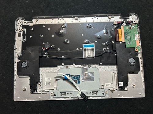 Toshiba Chromebook 2 CB35-B3330 Laptop Palmrest Keyboard Touchpad EABUH006010 - Picture 2 of 5