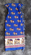 NEU/UNGETR.! Indonesischer Sarong Baumwolle aus BALI Elefant blau weiß Fransen